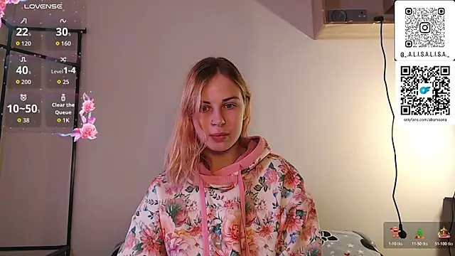 Snapshot of Alismoona chatting on December 5, 2025, 10:57 am Alismoona online show from December 5, 2025, 10:57 am