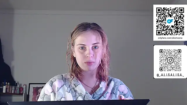 Snapshot of Alismoona chatting on December 15, 2025, 9:41 pm Alismoona online show from December 15, 2025, 9:41 pm