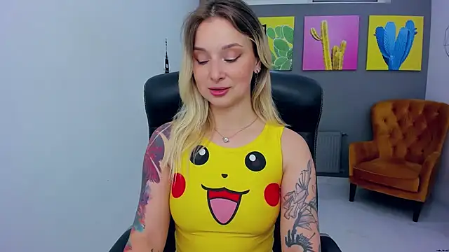 LilFleurish online show from May 18, 2026, 4:40 am