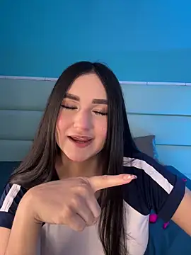 Snapshot of alejandrodolls chatting on April 30, 2026, 8:37 pm alejandrodolls online show from April 30, 2026, 8:37 pm