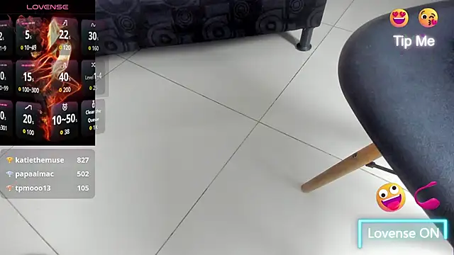 sweet  vanessa1 online show from September 15, 2025, 3:28 am