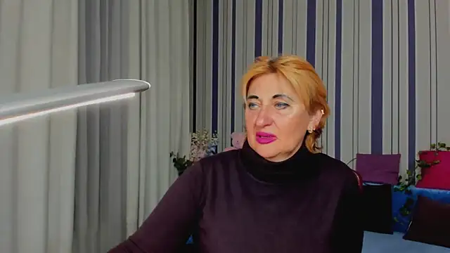 MilanaAlvis online show from October 28, 2025, 12:09 pm