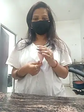 Snapshot of soni_yhakur chatting on April 24, 2026, 1:08 am soni yhakur online show from April 24, 2026, 1:08 am