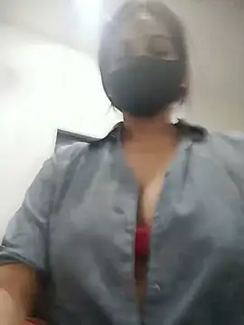 Snapshot of soni_yhakur chatting on July 8, 2026, 3:00 am soni yhakur online show from July 8, 2026, 3:00 am