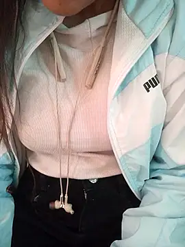 Neha Tyagi online show from November 28, 2025, 5:32 am