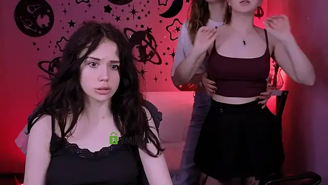 Snapshot of riley_sanders chatting on April 15, 2026, 11:05 pm riley sanders online show from April 15, 2026, 11:05 pm