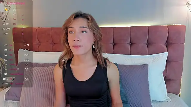 Snapshot of victoria_decapri chatting on November 19, 2025, 8:09 pm victoria decapri online show from November 19, 2025, 8:09 pm