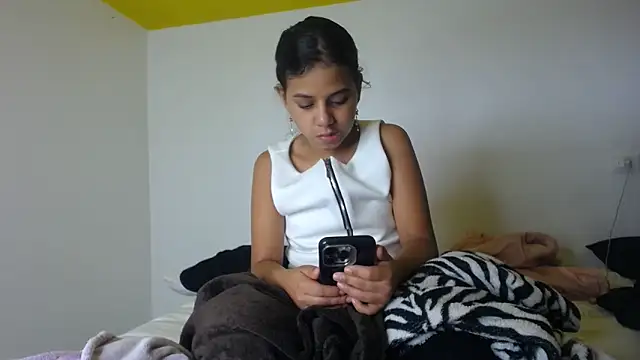 Snapshot of habdiela chatting on November 6, 2025, 8:32 pm habdiela online show from November 6, 2025, 8:32 pm