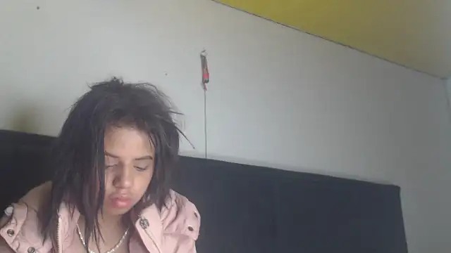 Snapshot of habdiela chatting on December 20, 2025, 9:49 am habdiela online show from December 20, 2025, 9:49 am