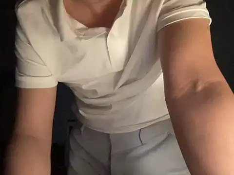 Snapshot of lahungdj12 chatting on January 15, 2026, 4:39 am lahungdj12 online show from January 15, 2026, 4:39 am