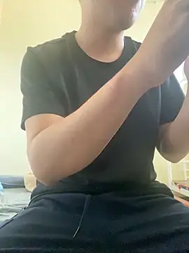 Snapshot of lahungdj12 chatting on February 21, 2026, 3:29 am lahungdj12 online show from February 21, 2026, 3:29 am