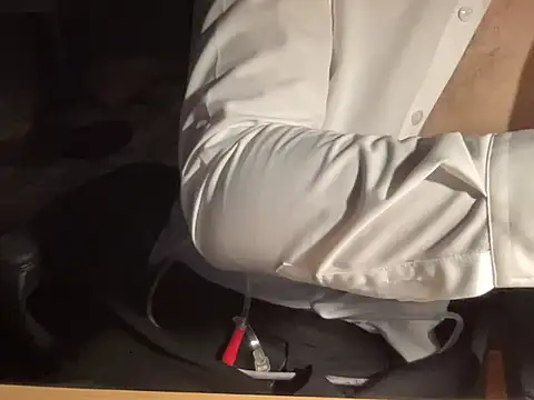 Snapshot of lahungdj12 chatting on February 26, 2026, 4:22 am lahungdj12 online show from February 26, 2026, 4:22 am