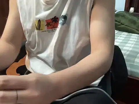 Snapshot of lahungdj12 chatting on March 3, 2026, 1:28 pm lahungdj12 online show from March 3, 2026, 1:28 pm