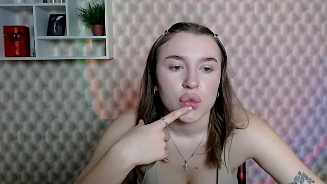 Snapshot of JuliaTopp_ chatting on November 21, 2025, 7:18 am JuliaTopp online show from November 21, 2025, 7:18 am