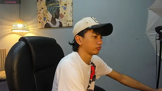 markbowie online show from March 3, 2026, 1:28 pm