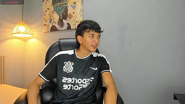 Snapshot of markbowie chatting on May 31, 2026, 3:30 pm markbowie online show from May 31, 2026, 3:30 pm