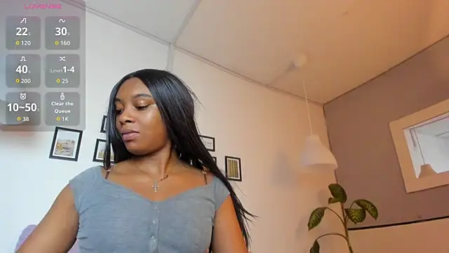 Coco joness online show from November 21, 2025, 8:51 pm