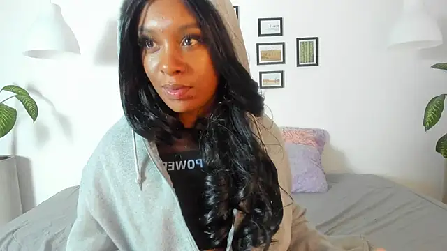 Coco joness online show from December 13, 2025, 8:25 pm