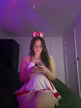 laylabliss online show from November 17, 2025, 12:16 am