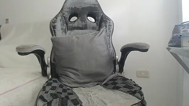 mia duvall online show from December 6, 2024, 6:06 pm