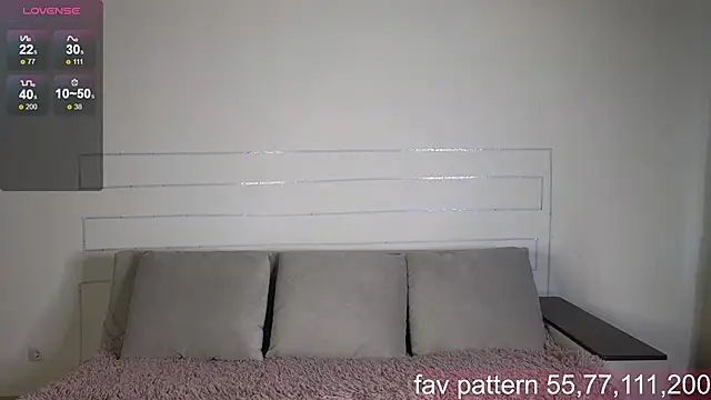 UwuSabrina online show from November 16, 2025, 6:52 am