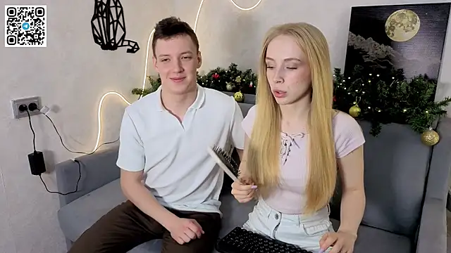 Emily0303 online show from December 21, 2025, 4:41 am