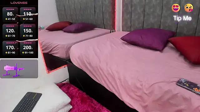 luna78hard online show from January 9, 2026, 2:47 am