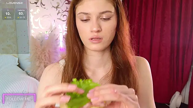 Snapshot of Angell_Wild chatting on November 1, 2025, 12:29 pm Angell Wild online show from November 1, 2025, 12:29 pm