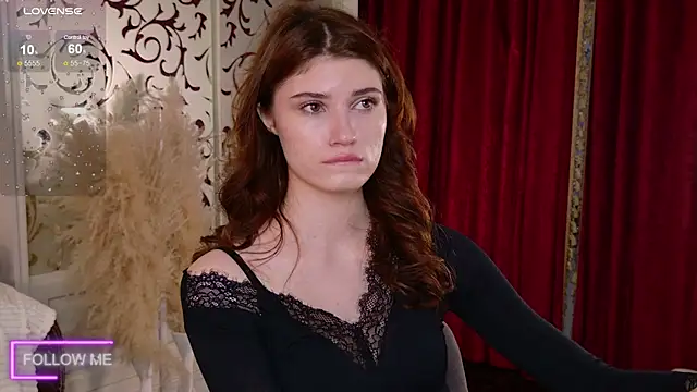 Snapshot of Angell_Wild chatting on November 8, 2025, 1:33 pm Angell Wild online show from November 8, 2025, 1:33 pm