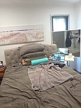 iamthepublickmasterbater online show from November 30, 2025, 10:47 pm