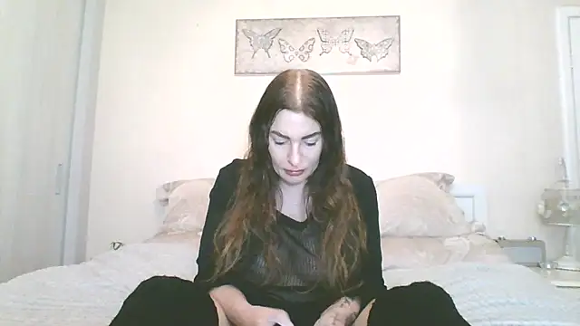 Snapshot of EllaKent chatting on March 24, 2026, 3:39 pm EllaKent online show from March 24, 2026, 3:39 pm