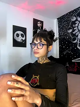 aa lunit online show from December 13, 2025, 10:59 pm