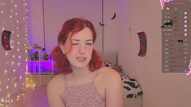 bananasgirl online show from November 12, 2025, 5:30 am