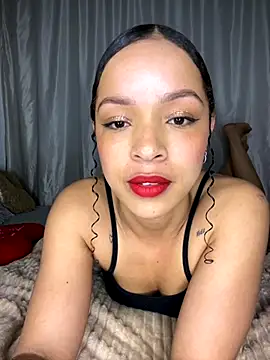 Yasmin777  online show from November 8, 2025, 11:03 pm