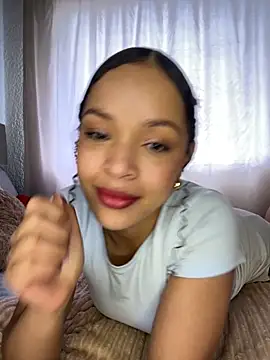 Yasmin777  online show from November 14, 2025, 4:38 pm