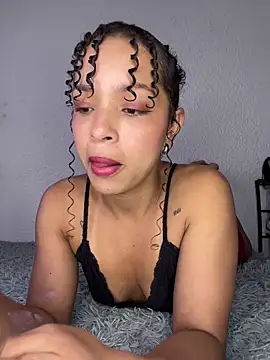 Yasmin777  online show from February 7, 2026, 7:50 pm