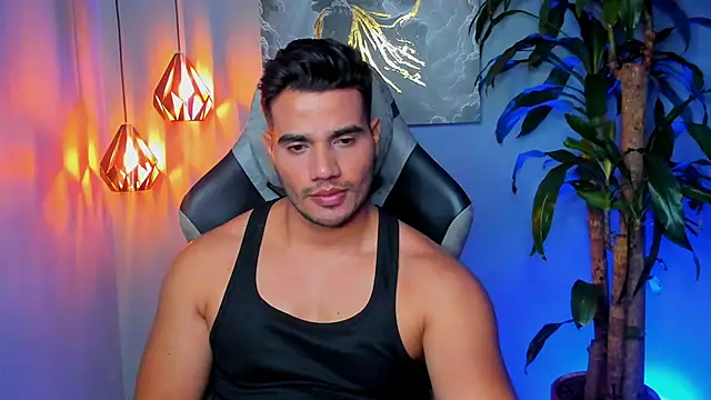 Snapshot of AndresR3 chatting on November 18, 2025, 11:59 pm AndresR3 online show from November 18, 2025, 11:59 pm