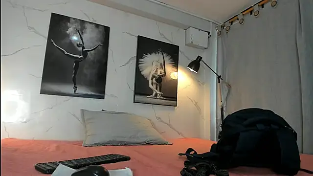 David niet online show from October 30, 2025, 5:46 pm