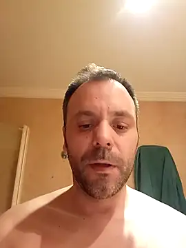 Snapshot of manchego85 chatting on March 5, 2026, 8:27 pm manchego85 online show from March 5, 2026, 8:27 pm