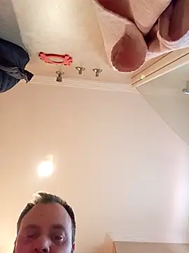 Snapshot of manchego85 chatting on March 9, 2026, 4:44 pm manchego85 online show from March 9, 2026, 4:44 pm