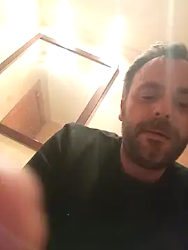 Snapshot of manchego85 chatting on March 27, 2026, 1:33 am manchego85 online show from March 27, 2026, 1:33 am