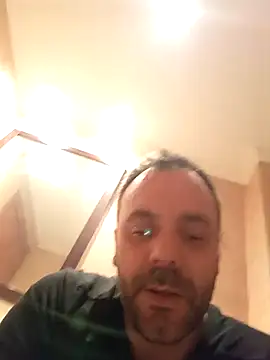 Snapshot of manchego85 chatting on March 29, 2026, 2:11 am manchego85 online show from March 29, 2026, 2:11 am