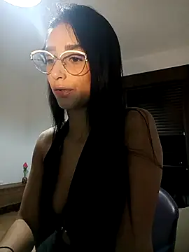 CandyFoxter  online show from September 26, 2025, 8:24 pm