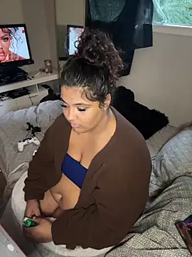 1n0nlythroat online show from November 17, 2025, 8:14 pm