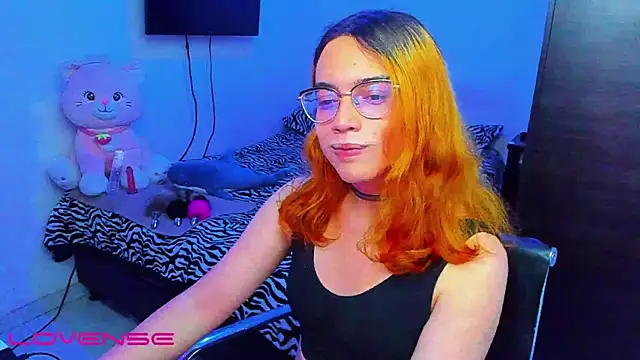 lillykittyy online show from November 4, 2025, 12:32 am