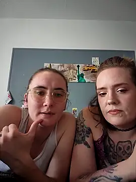 AndHerXO online show from February 6, 2026, 12:52 pm