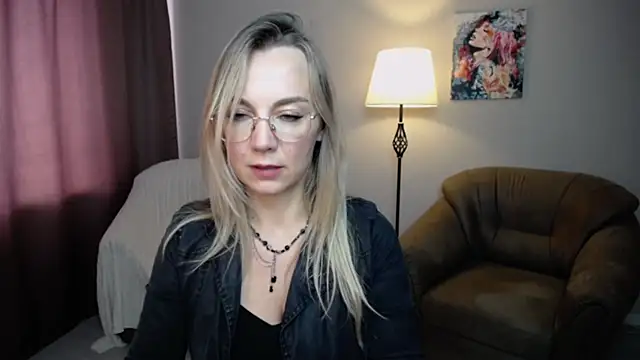 Ava Elior online show from September 10, 2025, 12:16 pm