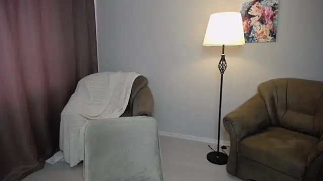 Ava Elior online show from October 14, 2025, 9:43 am