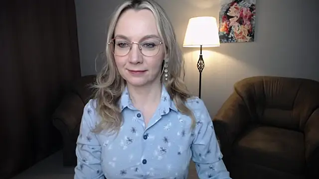 Ava Elior online show from April 12, 2026, 11:59 am