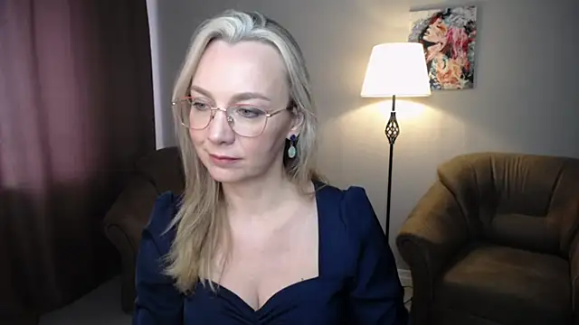 Snapshot of Ava_Elior chatting on June 2, 2026, 11:12 am Ava Elior online show from June 2, 2026, 11:12 am